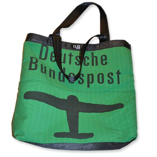 Unikat - große Shoppingtasche aus Postsack - Farbe Grün